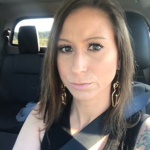 Meet your Posher, Stacy